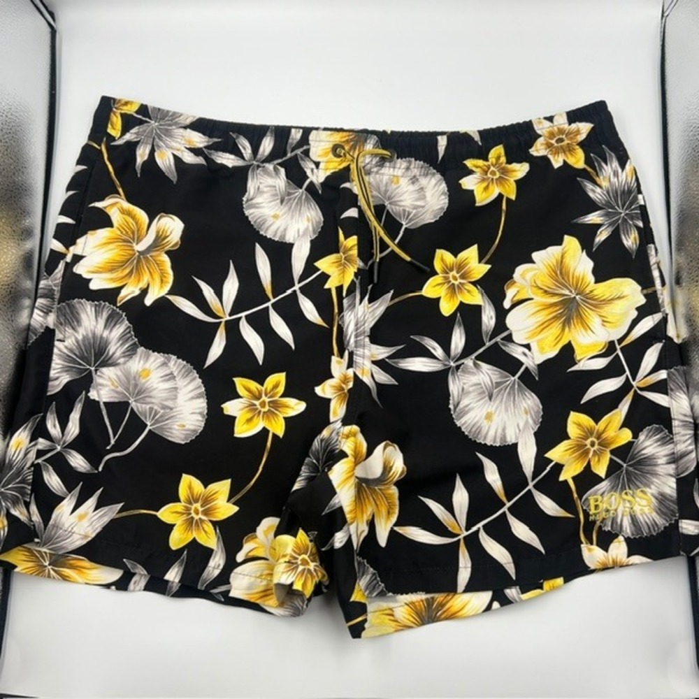 Hugo Boss Men's Large Black and Yellow Floral Hibiscus 5" Drawstring Swim Trunks